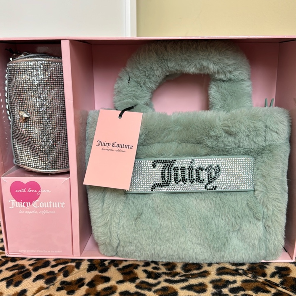 Juicy Couture Mini tote and barrel coin purse set